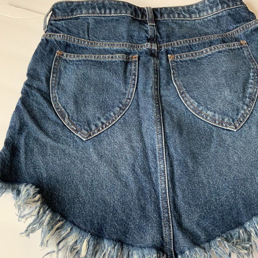We The Free Frayed Hem Medium Wash Denim Mini Skirt Size 28 - Picture 7 of 9